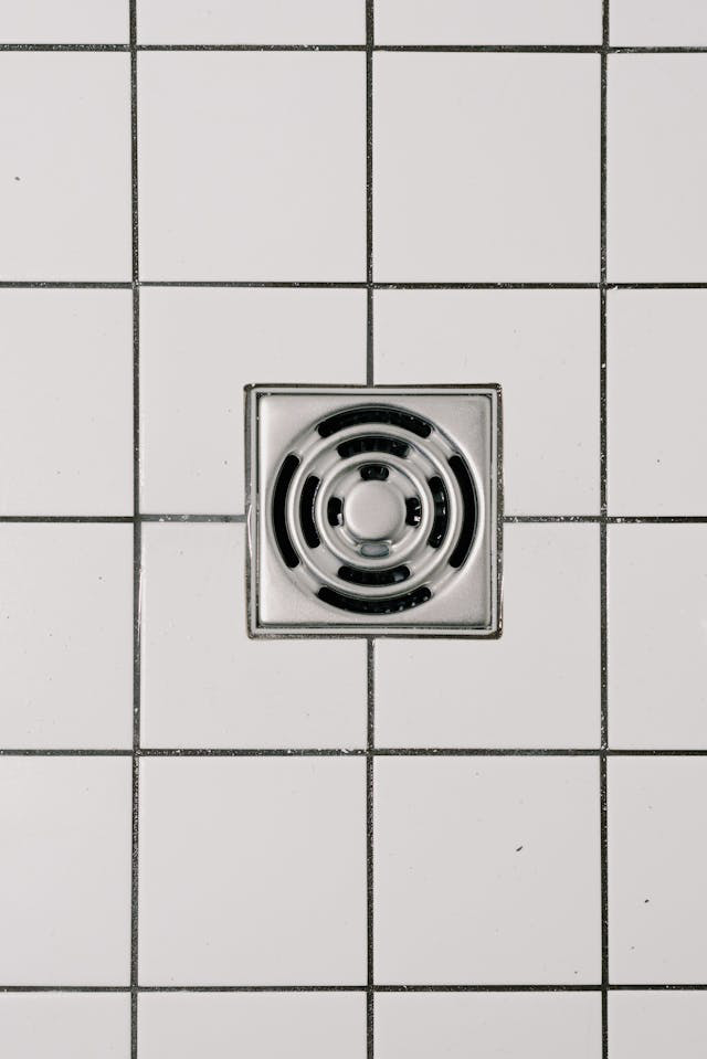 How Does Drain Cleaner Work?